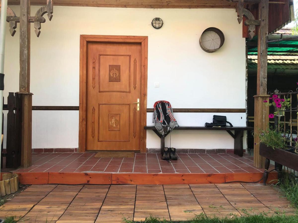 Tepke Guesthouse Garab Ngoại thất bức ảnh